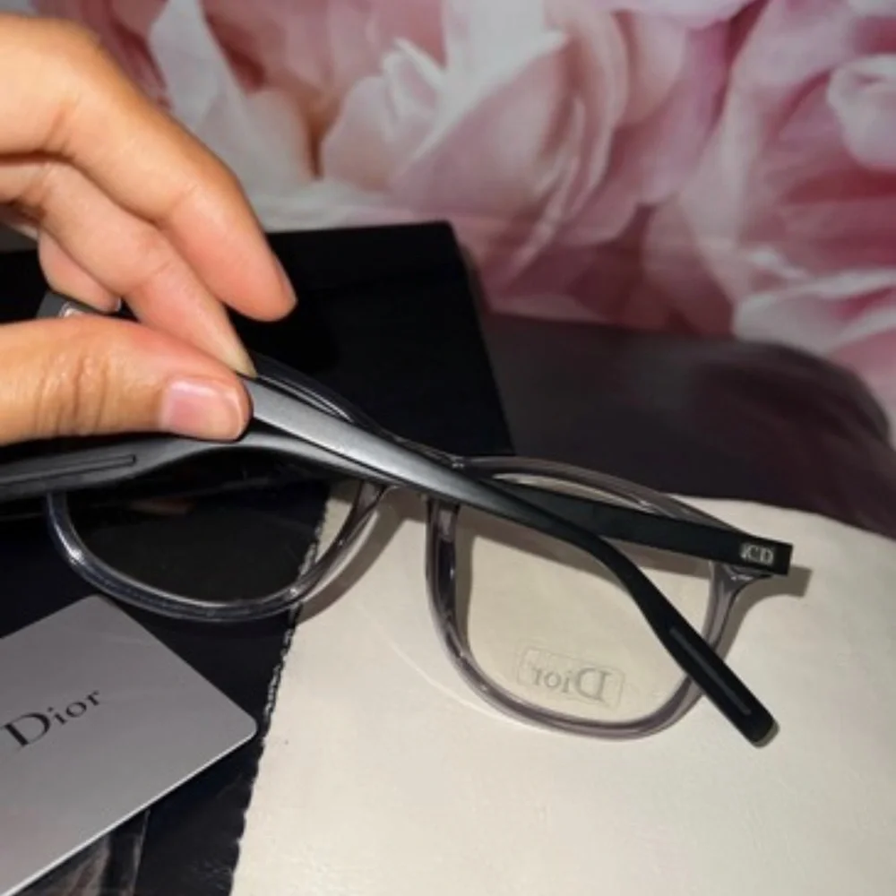 Dior Eyeglasses - Picture 3 of 5